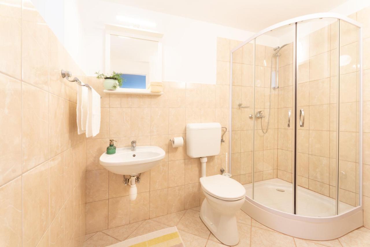 Ferienwohnung Menta Porta Zengővárkony Exterior foto